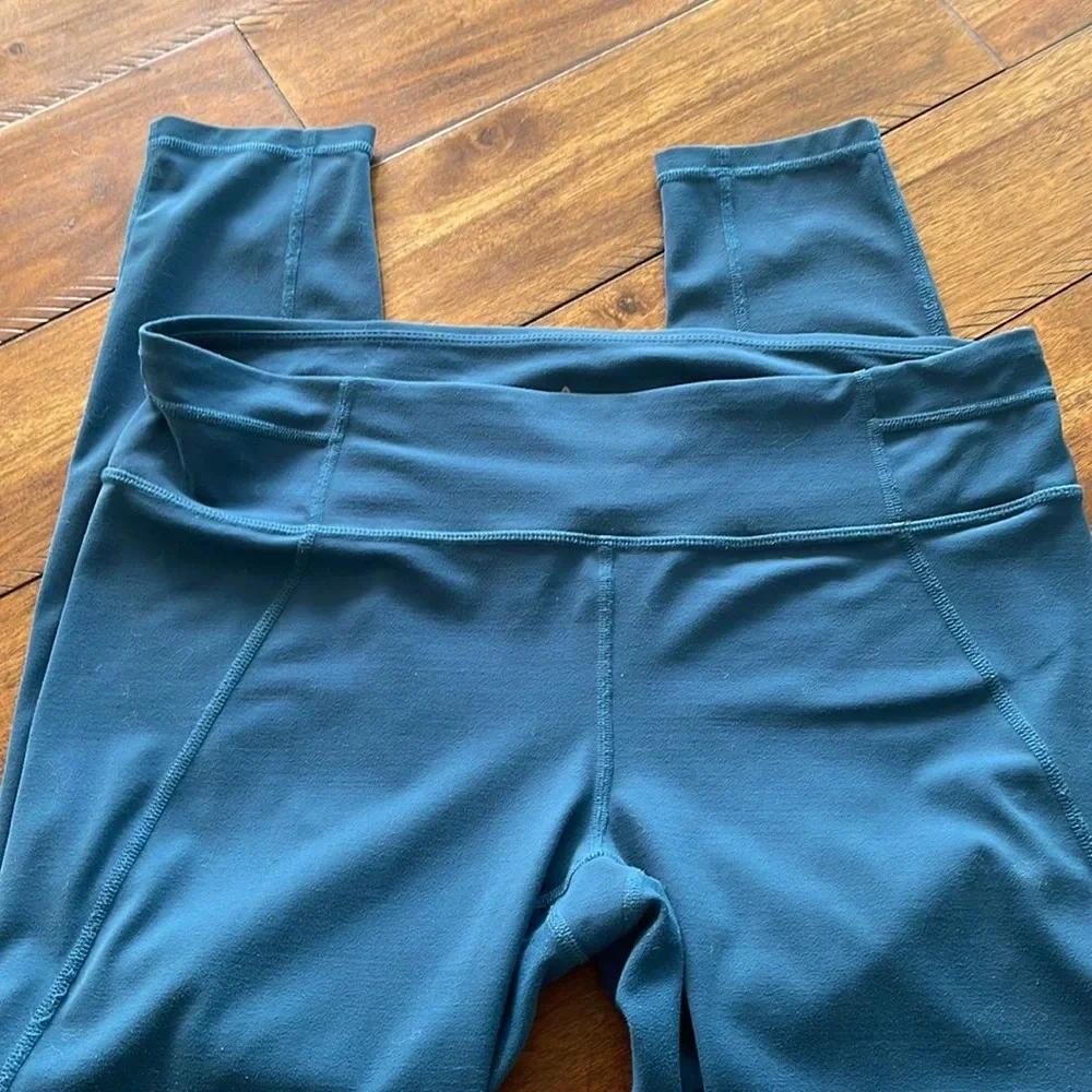 prAna Momento Capri Leggings Women's Size XL Leggings Patrol Blue Athletic - Picture 7 of 10